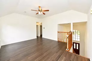 1110 Lake Estates Dr, Sugar Land, TX 77498 - Photo 25
