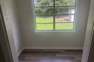 702 E Park St, Sugar Land, TX 77498 - Photo 9