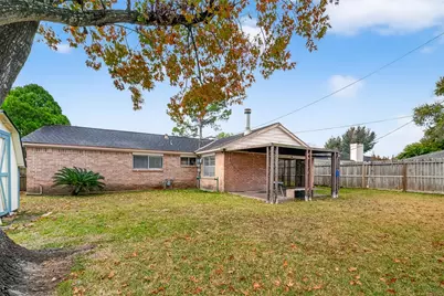 9634 Windswept Lane, Houston, TX 77063 - Photo 35