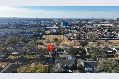 9634 Windswept Lane, Houston, TX 77063 - Photo 45
