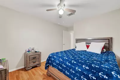 9634 Windswept Lane, Houston, TX 77063 - Photo 25