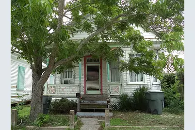 3910 Avenue O 1/2 #1/2, Galveston, TX 77550 - Photo 1