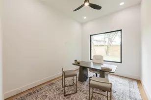 7006 Schiller St, Houston, TX 77055 - Photo 15