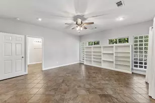 501 Cherry Hills Dr, Huntsville, TX 77340 - Photo 15