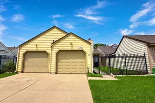 11840 Spring Grove Dr, Houston, TX 77099 - Photo 1
