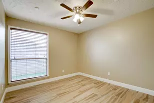 11840 Spring Grove Dr, Houston, TX 77099 - Photo 11