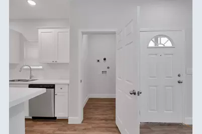 430 Schmidt Road #B-4, Sealy, TX 77474 - Photo 5