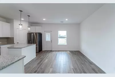 4610 Coral Bean Street, Pinehurst, TX 77362 - Photo 7