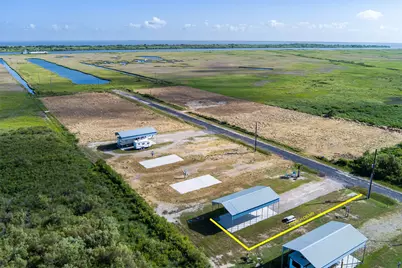 1065 Canal, Gilchrist, TX 77617 - Photo 15
