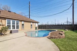 10110 El Chaco St, Baytown, TX 77521 - Photo 25