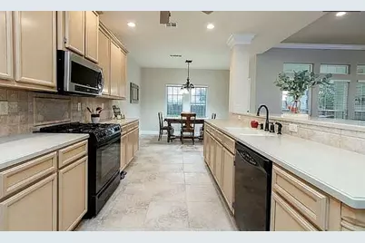 2465 Sunflower Lane, Beaumont, TX 77713 - Photo 7