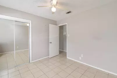 1404 N San Jacinto Street, Conroe, TX 77301 - Photo 15