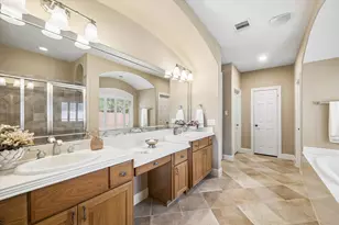 7703 Silver Pond Dr, Sugar Land, TX 77479 - Photo 21
