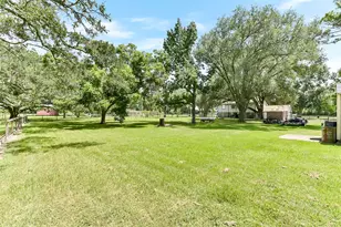 4190 County Rd 145, Alvin, TX 77511 - Photo 27