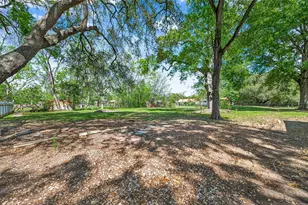 815 Brooks Ave, Rosenberg, TX 77471 - Photo 47