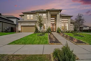 9911 Crescent Wood Dr, Missouri City, TX 77459 - Photo 1