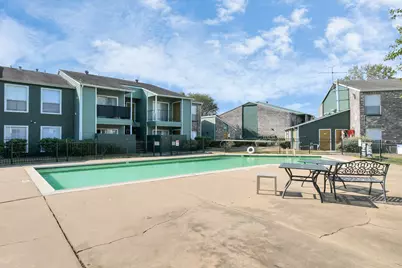 7700 W Airport Boulevard #0305, Houston, TX 77071 - Photo 33