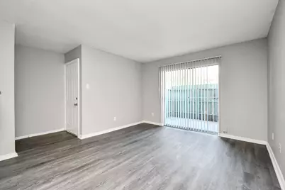 7700 W Airport Boulevard #0305, Houston, TX 77071 - Photo 7