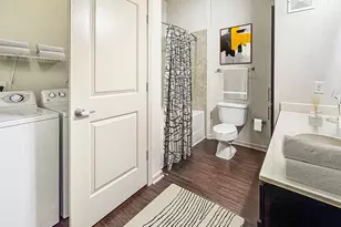 206 McGowen St, Houston, TX 77006 - Photo 5