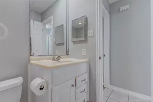 13211 Sharpbill Dr, Houston, TX 77083 - Photo 17