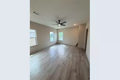 130 Flamingo Bight S, Baytown, TX 77523 - Photo 3