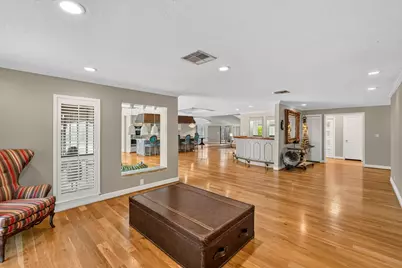 758 W 42nd Street, Houston, TX 77018 - Photo 5