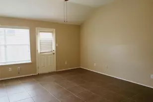 2659 Daryns Landing Dr, Houston, TX 77038 - Photo 9