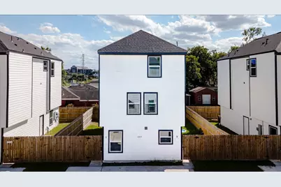 6305 Sandra Street, Houston, TX 77028 - Photo 3