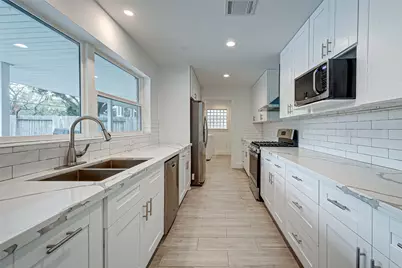 5007 Cheena Drive, Houston, TX 77096 - Photo 15