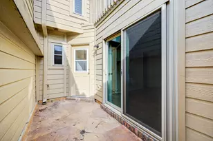 902 Memorial Village Dr, Houston, TX 77024 - Photo 13