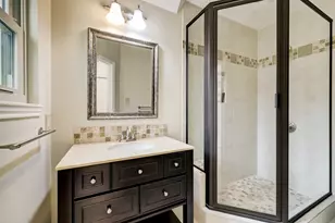 902 Memorial Village Dr, Houston, TX 77024 - Photo 11