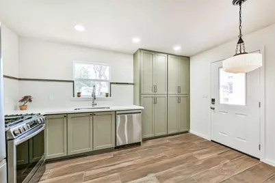 2416 S San Antonio Avenue, Pearland, TX 77581 - Photo 11