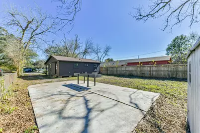 2416 S San Antonio Avenue, Pearland, TX 77581 - Photo 23