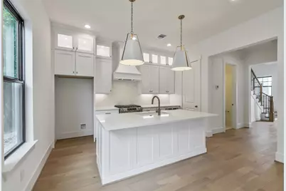 1114 Pearlwood Drive, Houston, TX 77008 - Photo 5