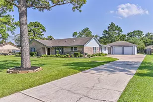803 Greenbriar Ave, Friendswood, TX 77546 - Photo 3