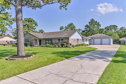 803 Greenbriar Avenue, Friendswood, TX 77546 - Photo 3