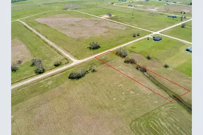 350 Colt Trail, Angleton, TX 77515 - Photo 3