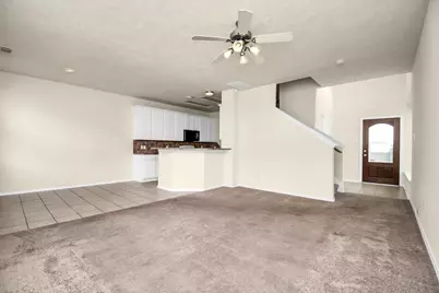 139 Benedict Canyon Loop, The Woodlands, TX 77382 - Photo 5