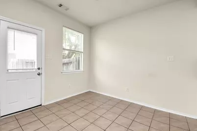 139 Benedict Canyon Loop, The Woodlands, TX 77382 - Photo 9