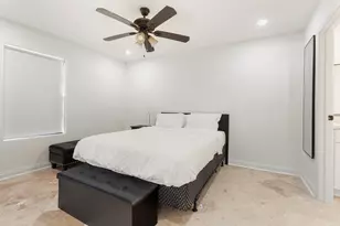 2750 Holly Hall St, Houston, TX 77054 - Photo 13
