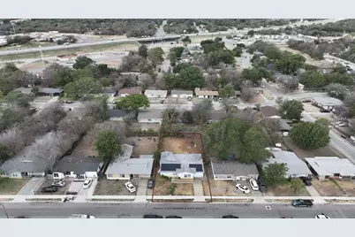 4312 S Hughes Avenue, Fort Worth, TX 76119 - Photo 3