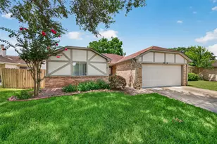 3918 Millrock Cir, Sugar Land, TX 77479 - Photo 3