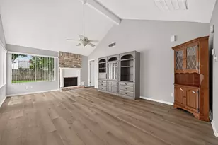 3918 Millrock Cir, Sugar Land, TX 77479 - Photo 9