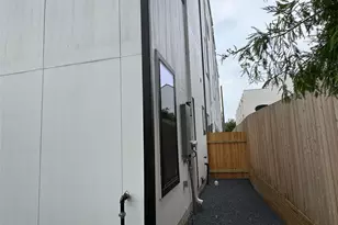 5705 Dolores St, Houston, TX 77057 - Photo 39