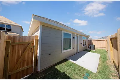 15630 Buffalo Meadow Court, Houston, TX 77090 - Photo 13