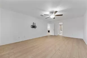 2701 St Andrews Pl, League City, TX 77573 - Photo 11