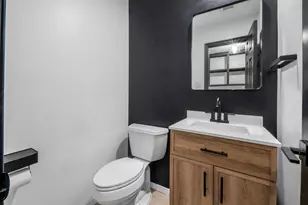 2701 St Andrews Pl, League City, TX 77573 - Photo 9