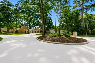 76 Woodhaven Wood Dr, The Woodlands, TX 77380 - Photo 5