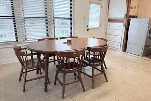 3213 Iowa St, Baytown, TX 77520 - Photo 9