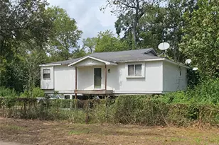 202 Trinity Rd, Dayton, TX 77535 - Photo 7